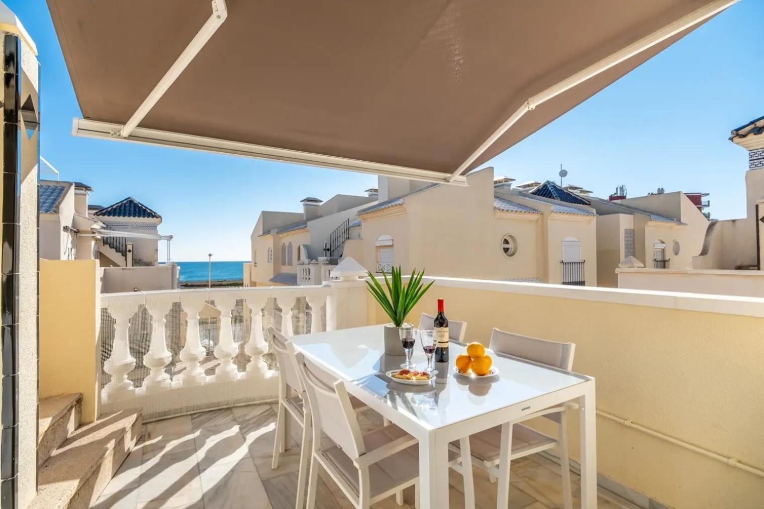 Amazing Penthouse On The Beach, Sea Views, Wifi, Airconditioning And Parking Torrevieja Exterior photo