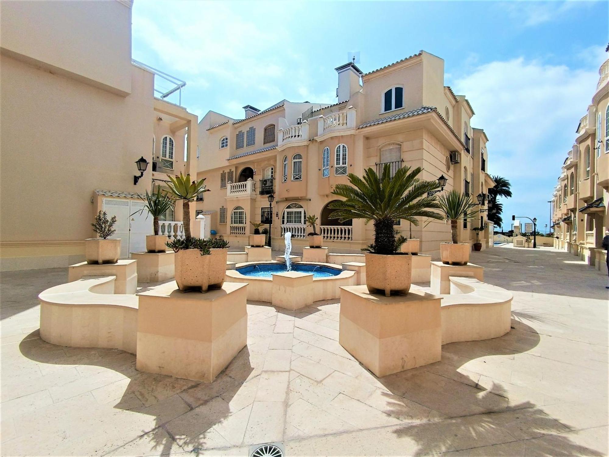 Amazing Penthouse On The Beach, Sea Views, Wifi, Airconditioning And Parking Torrevieja Exterior photo
