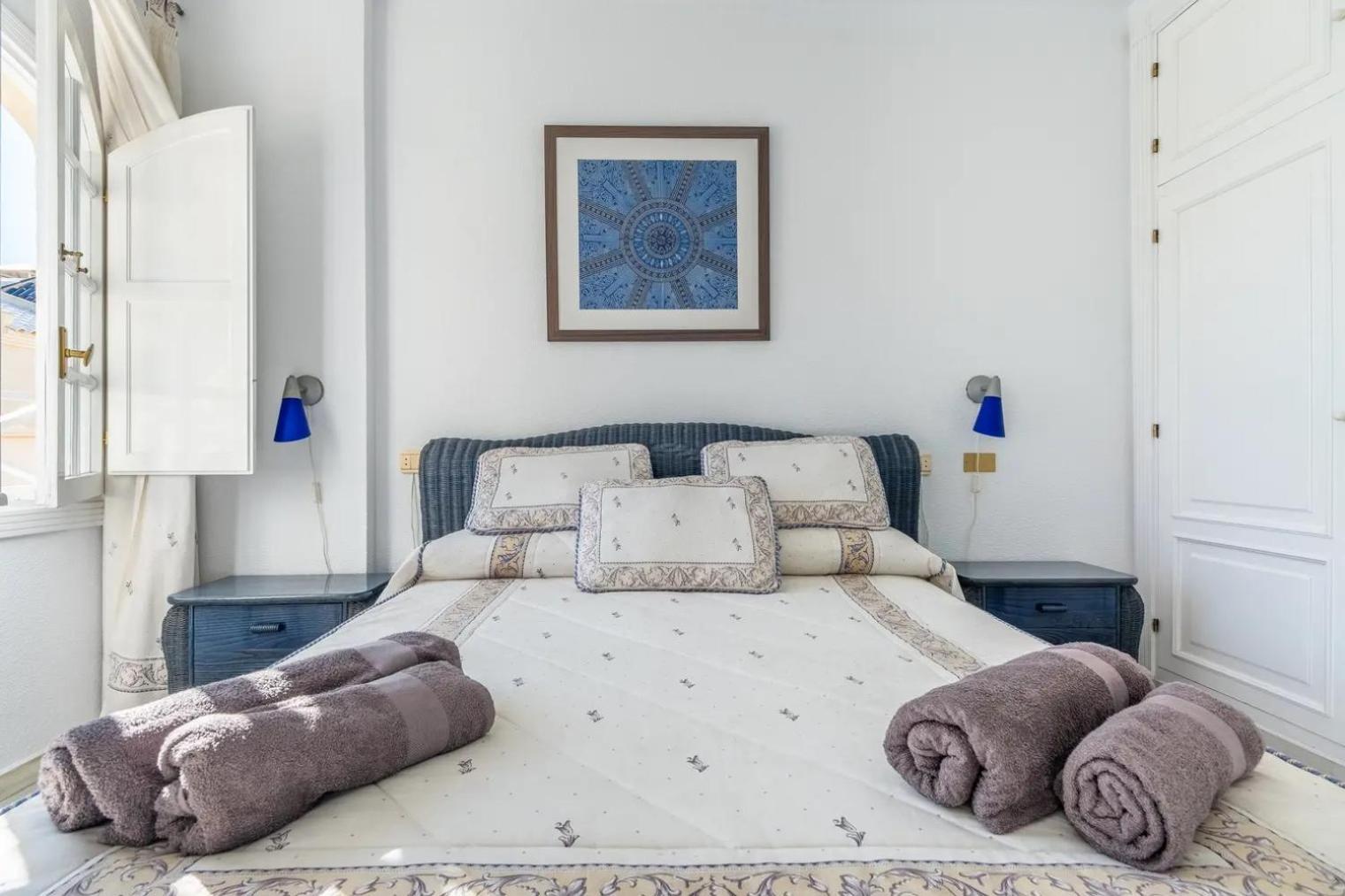 Amazing Penthouse On The Beach, Sea Views, Wifi, Airconditioning And Parking Torrevieja Exterior photo